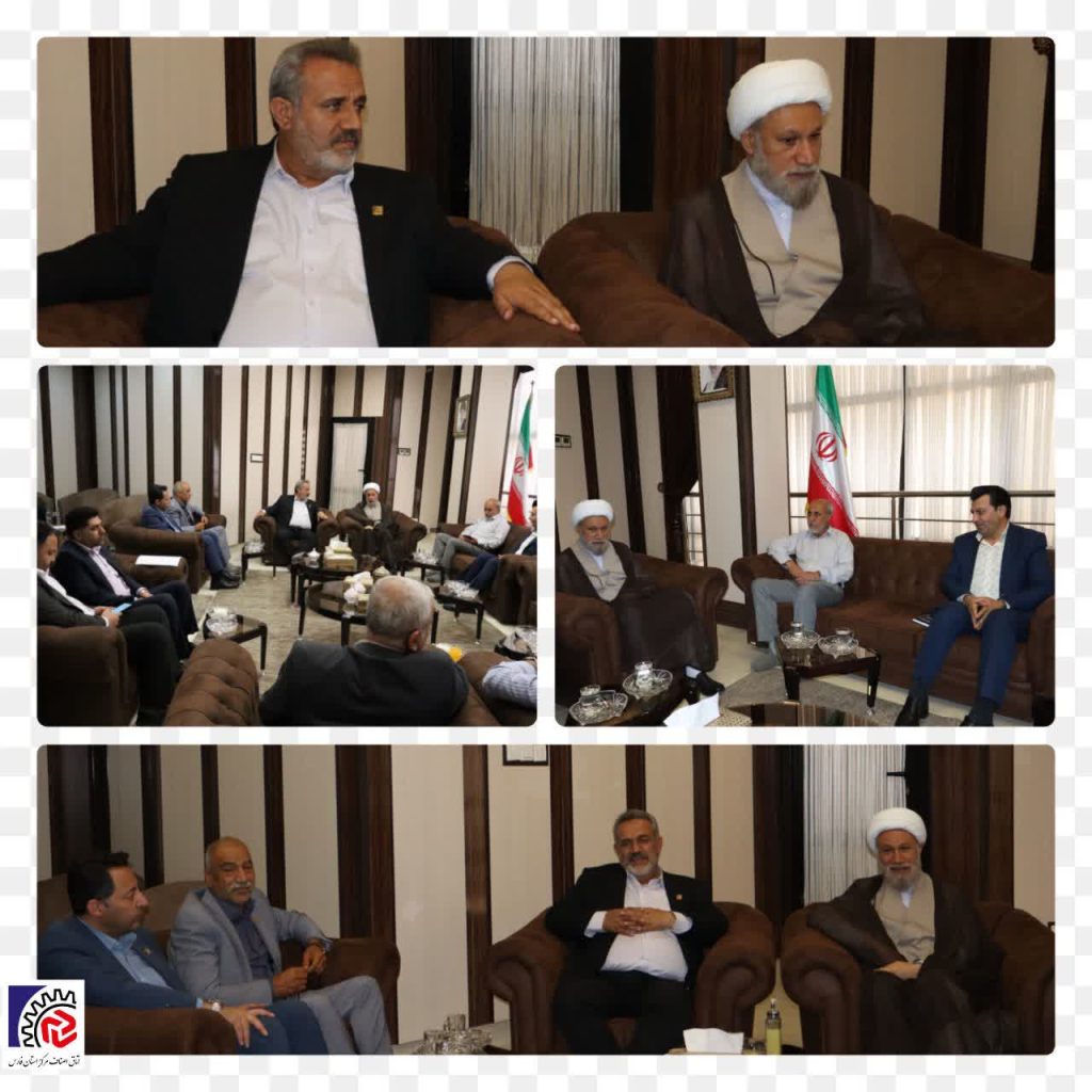تقدیر بی نظیردر روز ملی اصناف در کشور؛ حضور نماینده ولی فقیه در استان فارس  در اتاق اصناف شیراز